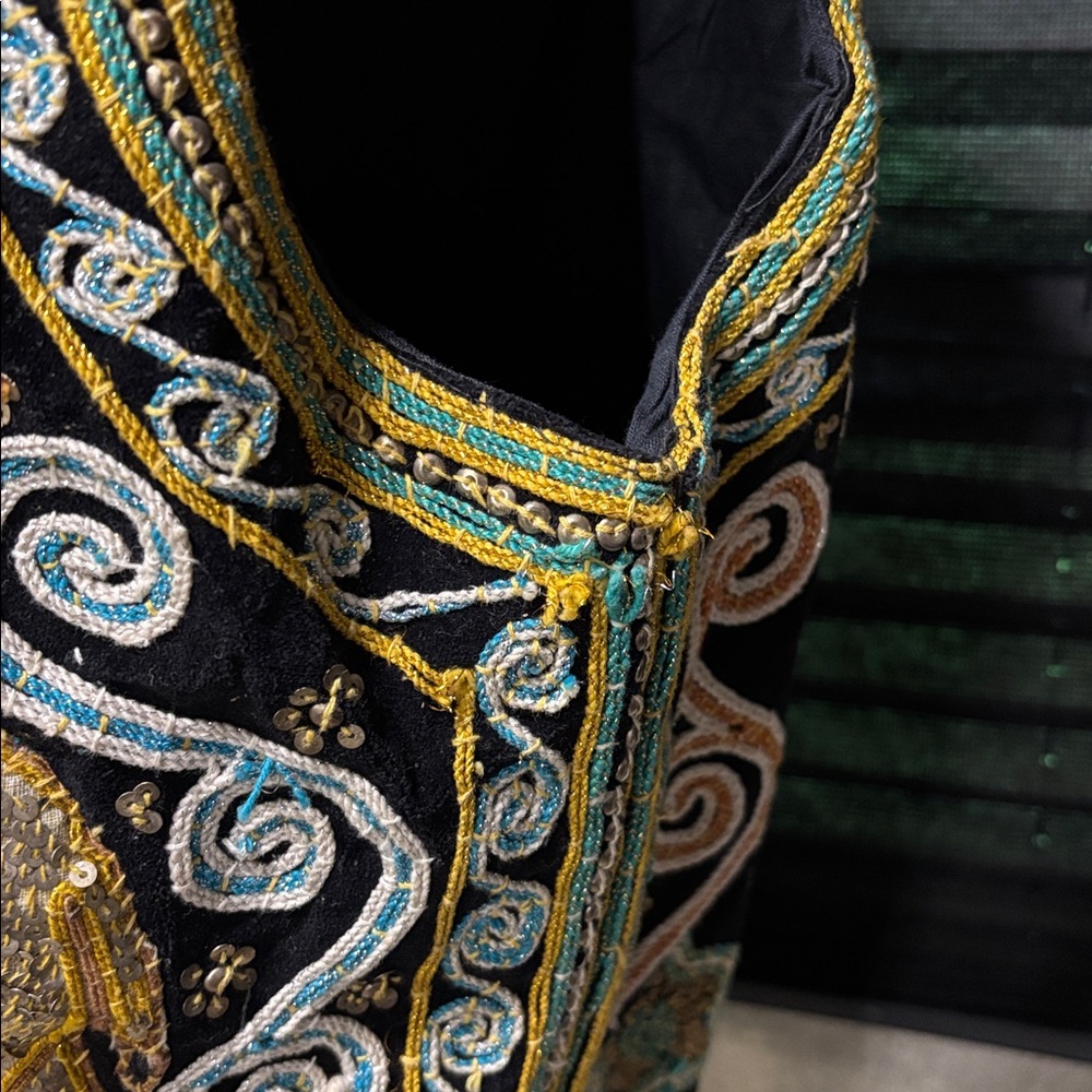 Vintage Carol Horn Workshop Sequined Puffy Elephant Beaded Accent Vest Women - Picture 11 of 12